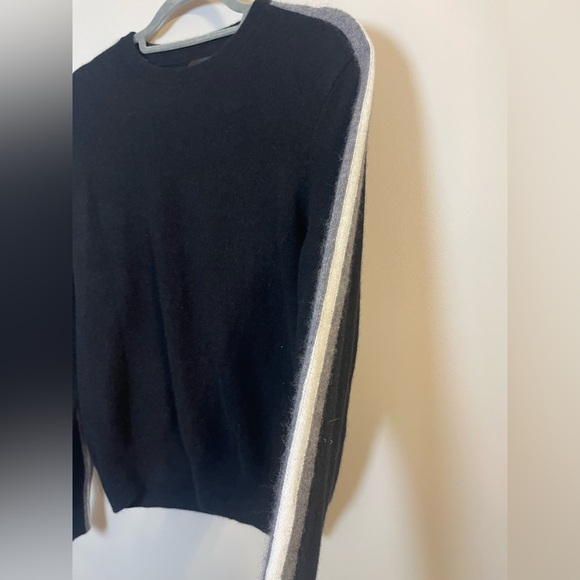 Magaschoni Men's Classic Black Crewneck 100% Cashmere - Picture 2 of 7